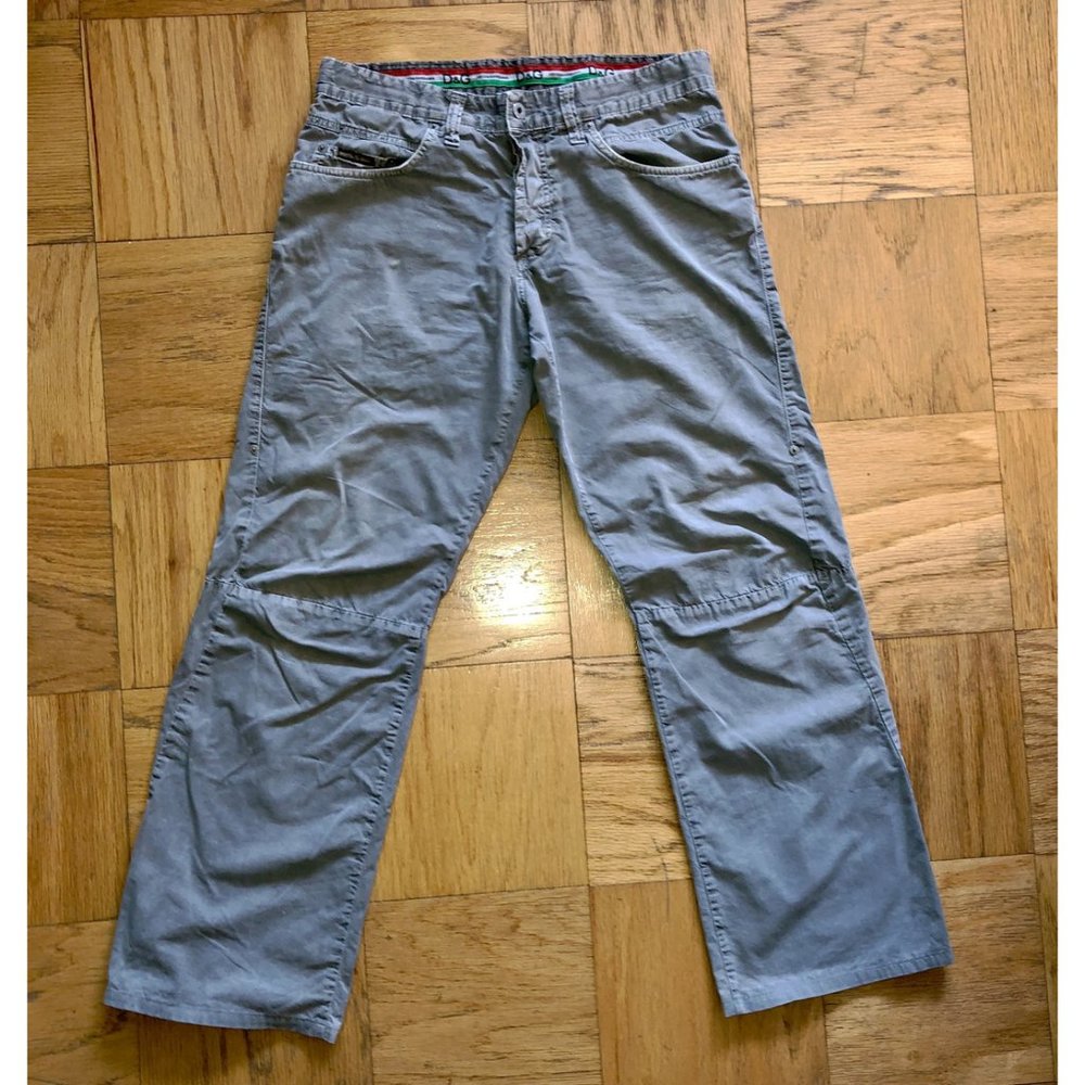 Dolce & Gabbana Casual Pants. Medium 48.